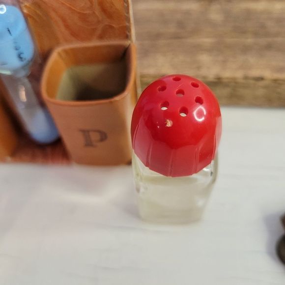 Fort Smith Vintage Salt & Pepper Cook Timer Hand Tooled Leather Travel Set - Picture 8 of 9